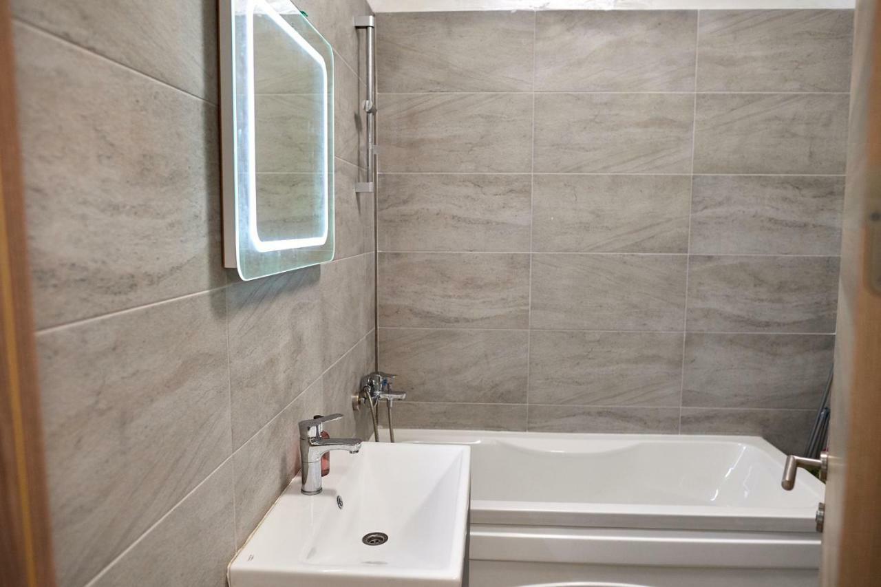 Deluxe Apartment Spa N Pools Beach Resort Năvodari Esterno foto