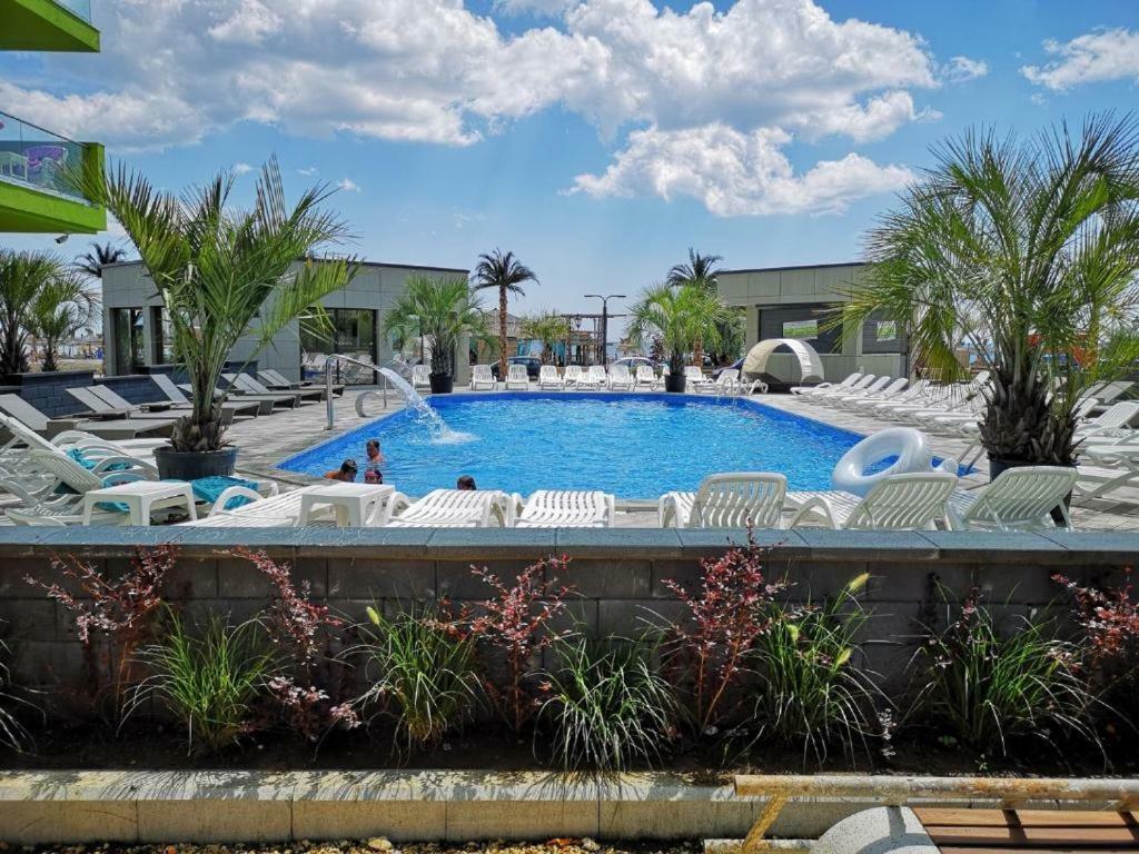 Deluxe Apartment Spa N Pools Beach Resort Năvodari Esterno foto
